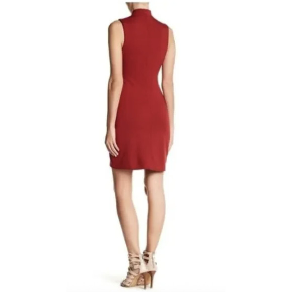 BB Dakota Sheath Dress Womens Small Red Sleeveless Mock Neck Knit Short Zip - Picture 3 of 10